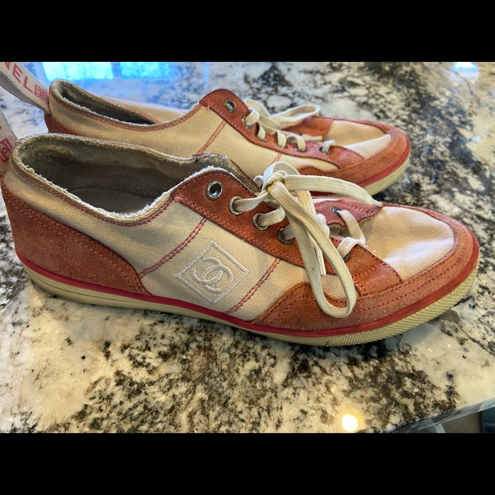 Chanel sneakers size 39.5 woman’s